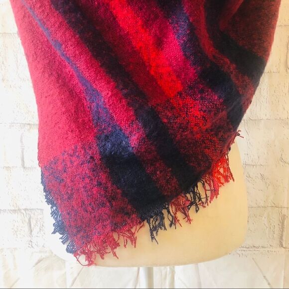 Plaid blanket scarf - Picture 3 of 4